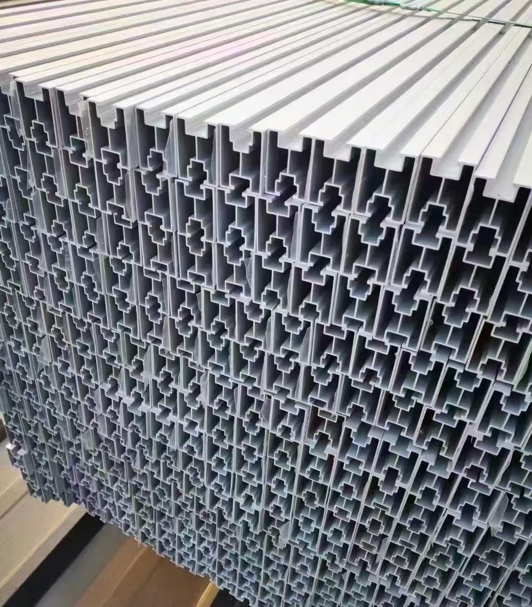 Aluminum Rails – Tianjin Qianxin International Trade Co., Ltd.